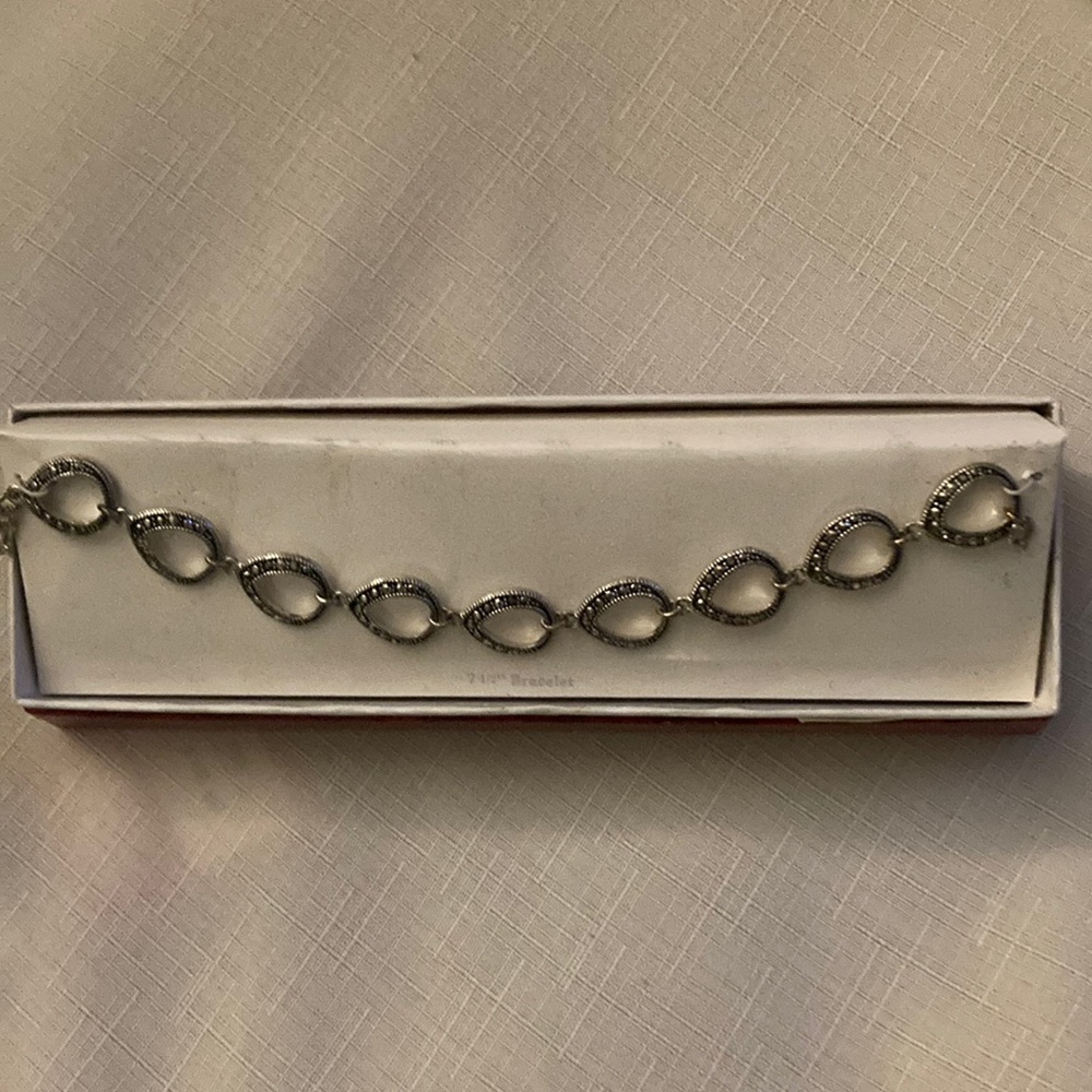 Ladies bracelet
